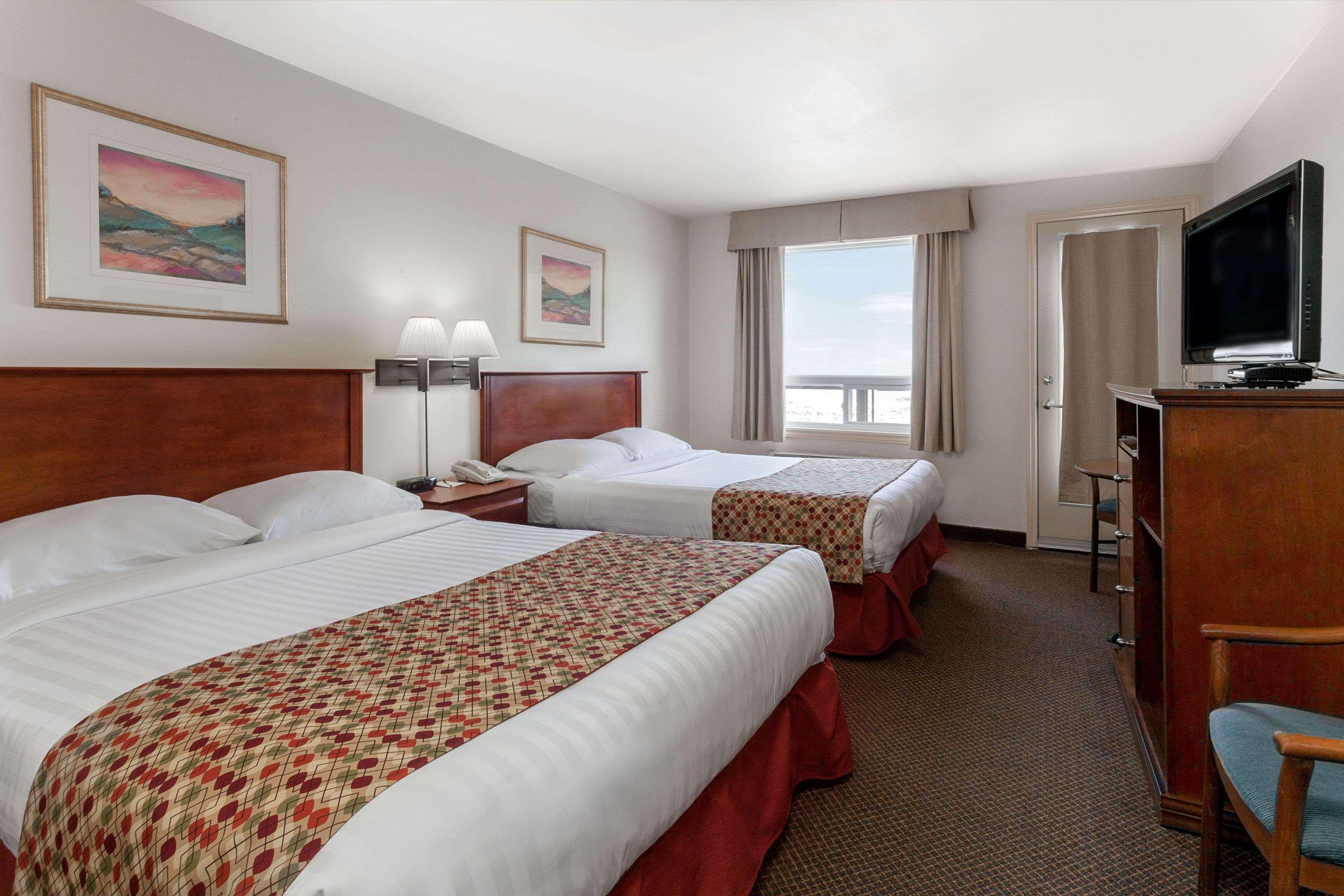 Super 8 By Wyndham Caraquet Hotel Екстериор снимка