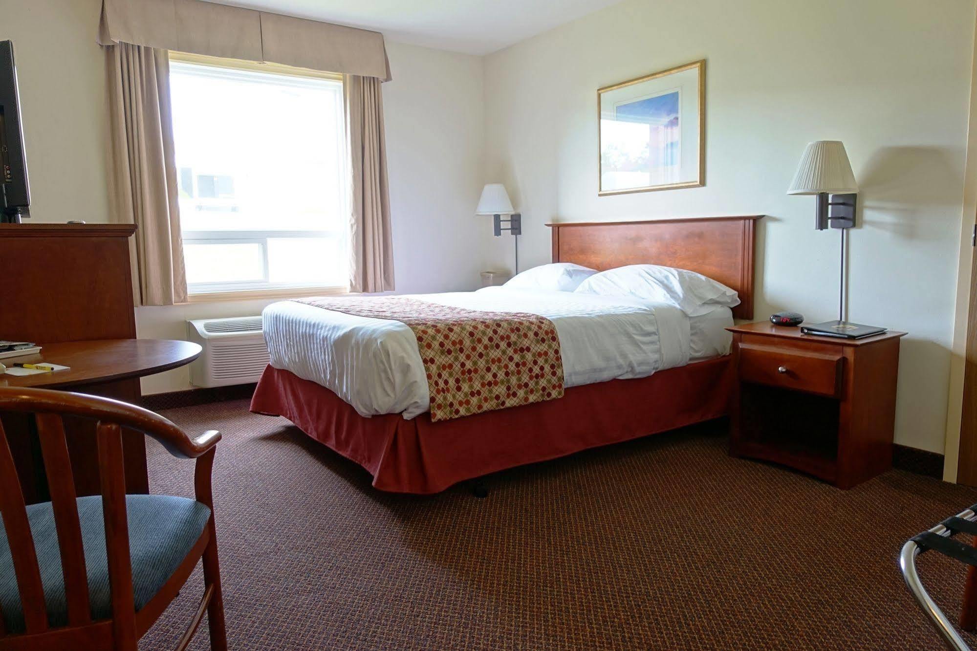 Super 8 By Wyndham Caraquet Hotel Екстериор снимка